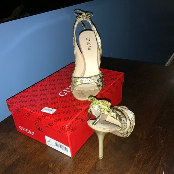 Guess Elegant 2 Yellow Multi Peep Toe Satin Heel Size 9 - Picture 2 of 6
